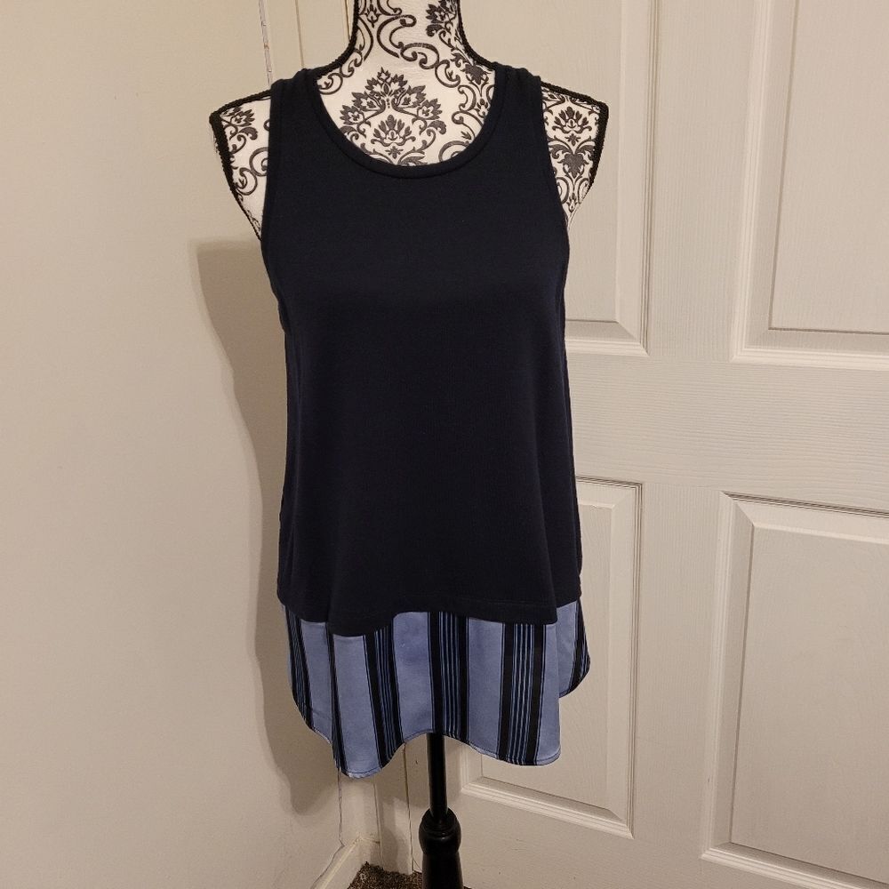 Ann Taylor Loft woman's top‎